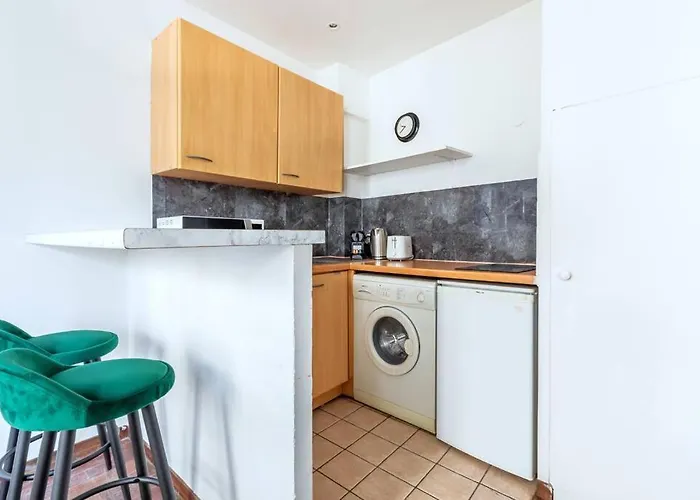 Intimiste Au Coeur Du Marais Historique