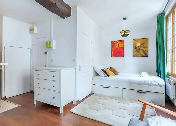 Intimiste Au Coeur Du Marais Historique